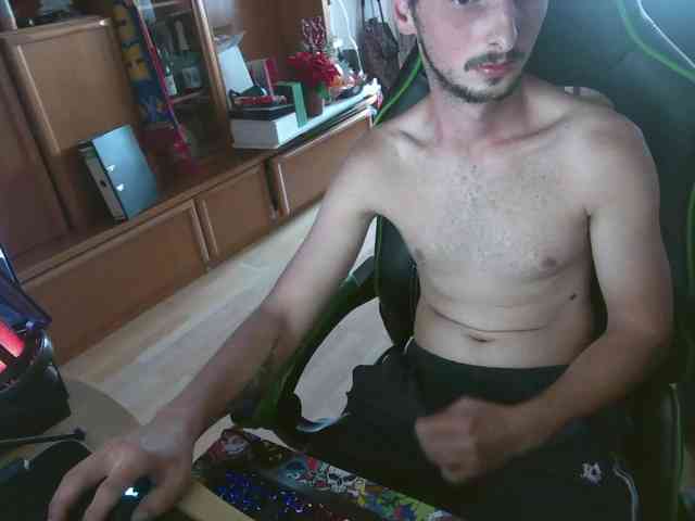GrouNNNd1402 Sex Cam Show