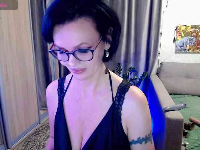 EVA1172a live female cam on bongacams