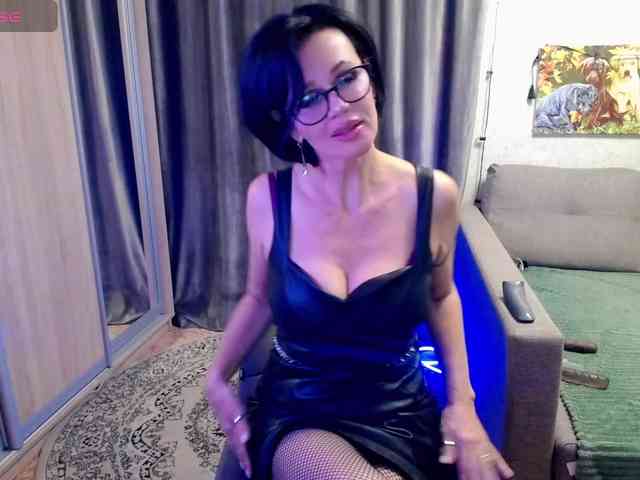 EVA1172a live female cam on bongacams