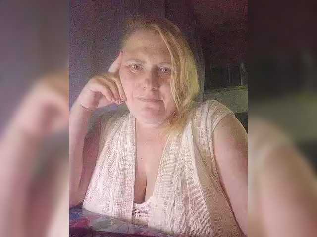 Kristina543210 live cam on BongaCams