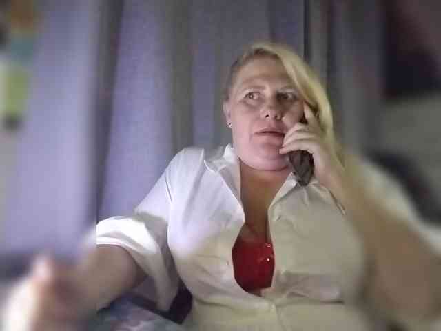 Kristina543210 webcam