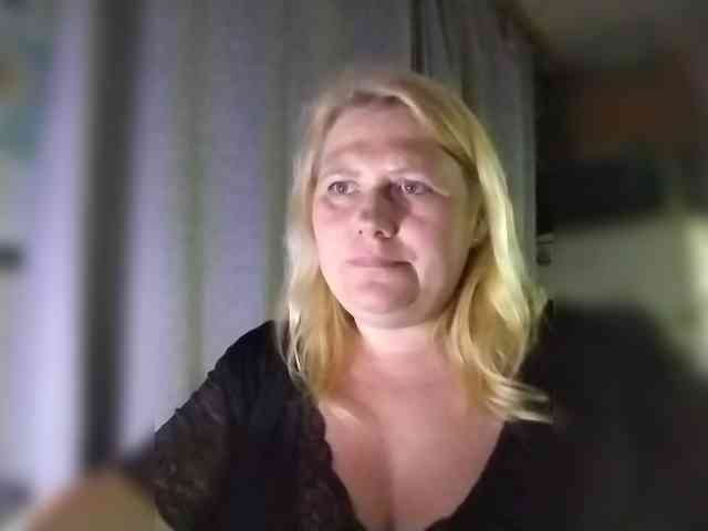 Kristina543210 webcam