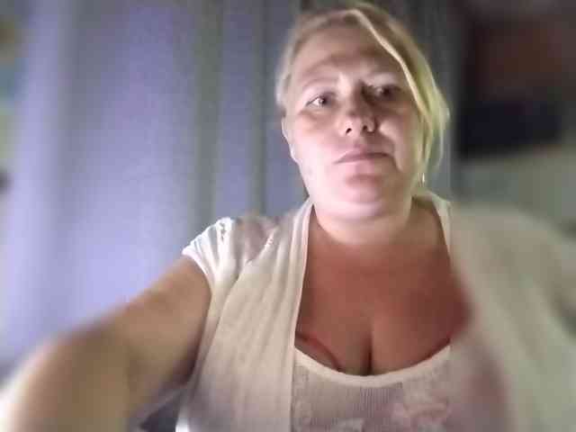 Kristina543210 webcam