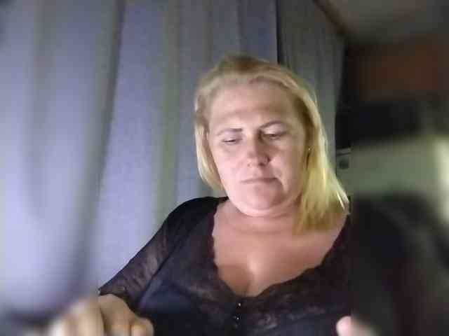 Kristina543210 webcam