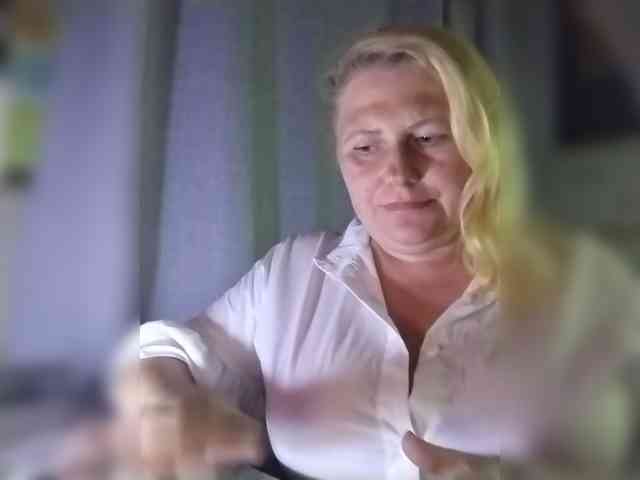 Kristina543210 webcam