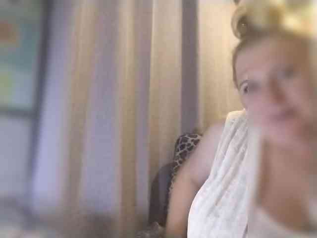 Kristina543210 webcam