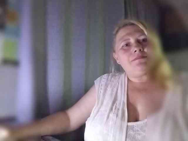 Kristina543210 webcam