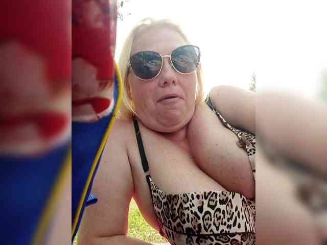 Kristina543210 webcam
