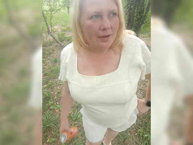 Kristina543210 webcam