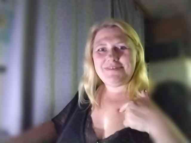Kristina543210 webcam