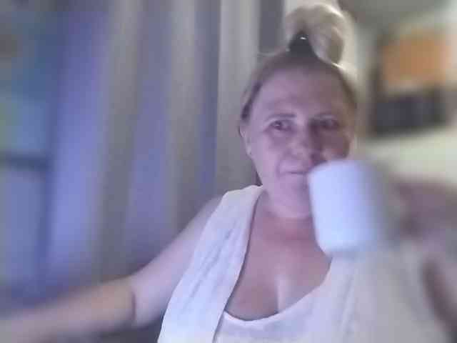 Kristina543210 webcam