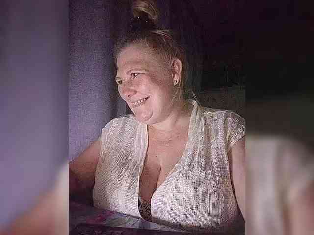 Kristina543210 webcam