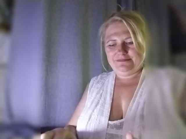 Kristina543210 webcam