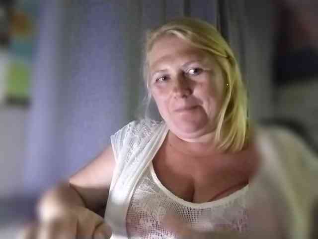 Kristina543210 webcam