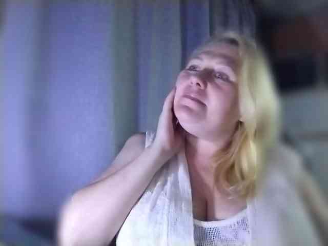 Kristina543210 webcam