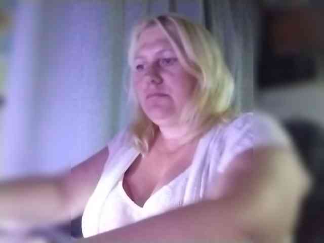 Kristina543210 webcam