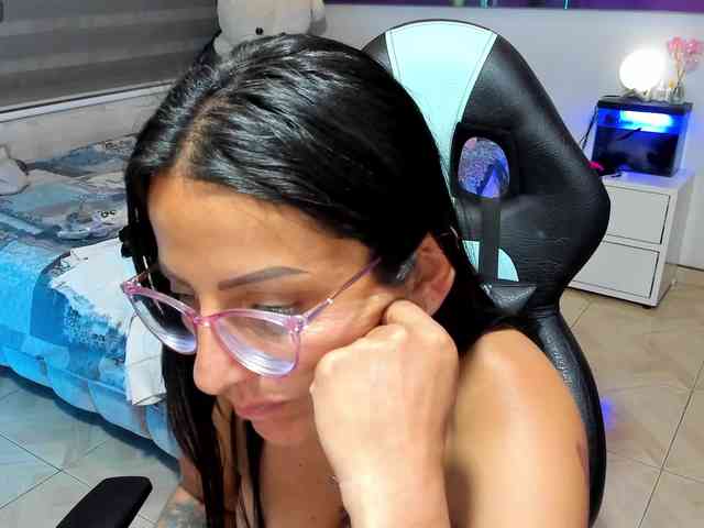 alma-blue webcam