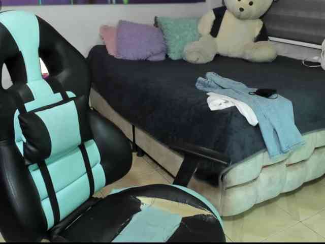 alma-blue webcam