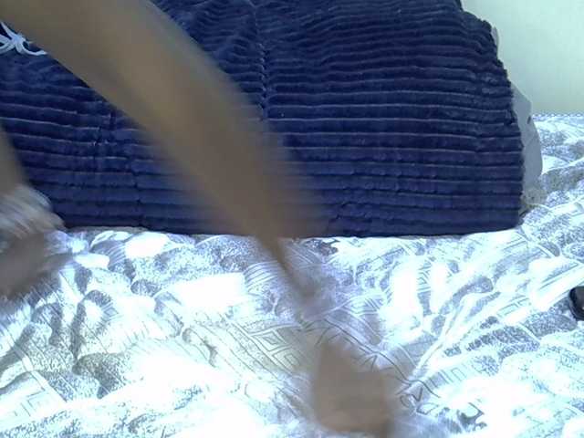 le modèle Magren est en webcam porno dans un show sur le site bongacams, il possède les tags suivants: Ebony,Brunette,Trimmed