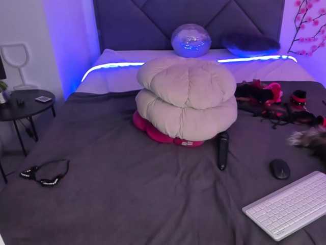 CassieEvans live webcam show