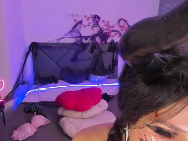 CassieEvans live cam on BongaCams