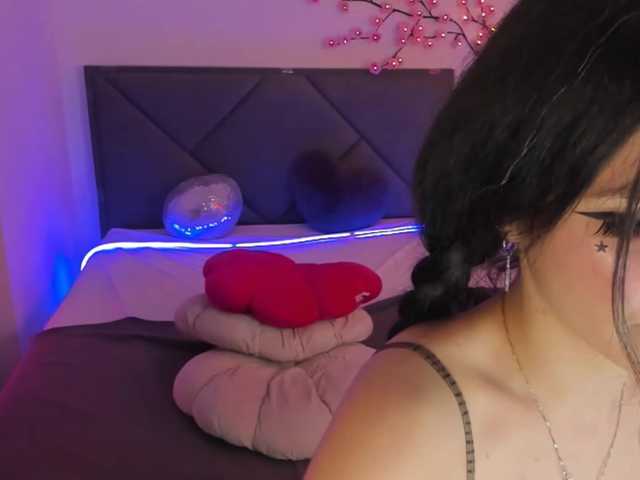 cassieevans cam belle