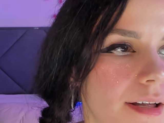 CassieEvans live cam on BongaCams