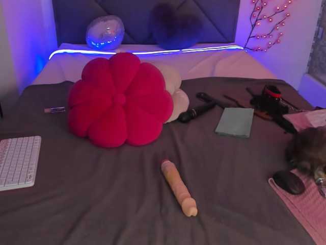 cassieevans cam belle