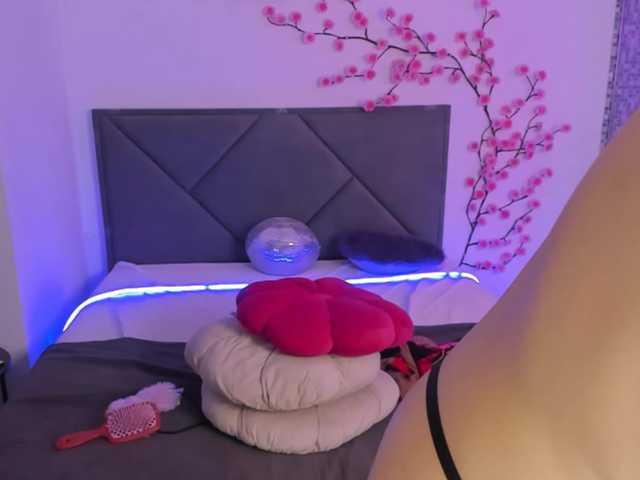 CassieEvans live webcam show