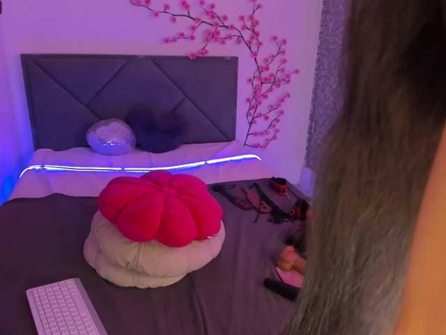CassieEvans live cam on BongaCams