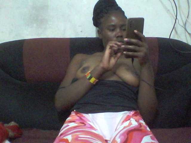 sexydiva22 live cam on BongaCams