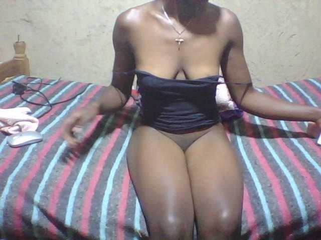 sexydiva22 live cam on BongaCams