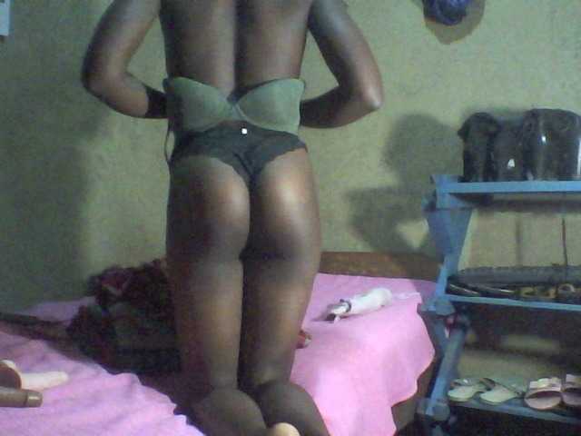 sexydiva22 live cam on BongaCams