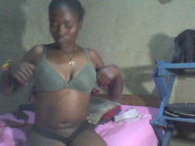 sexydiva22 live cam on BongaCams