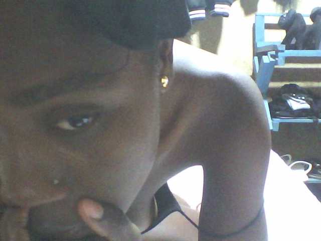 sexydiva22 live cam on BongaCams