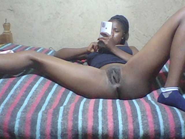 sexydiva22 live cam on BongaCams