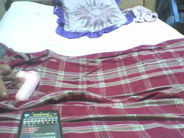 queencharry22 webcam