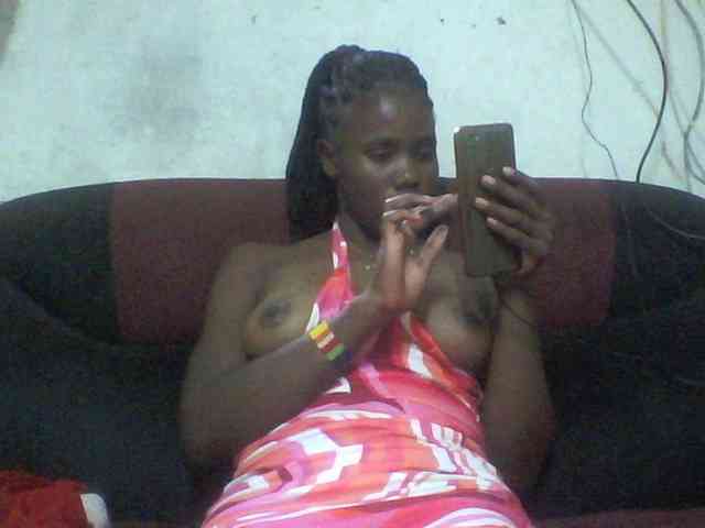 queencharry22 webcam