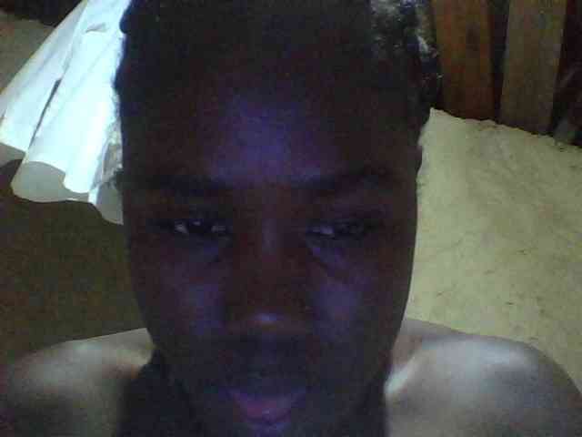 queencharry22 webcam