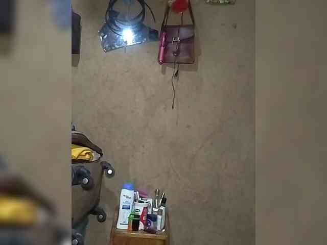 queencharry22 webcam