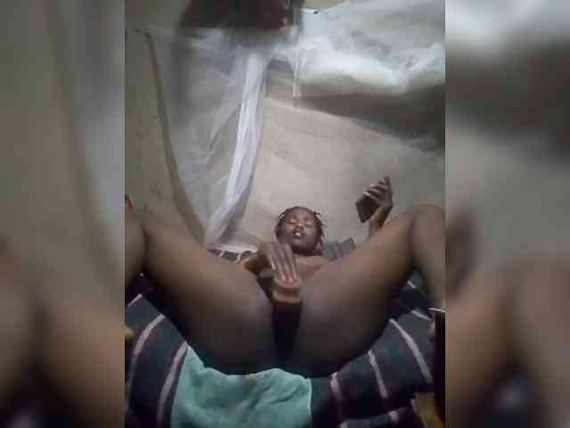 queencharry22 webcam
