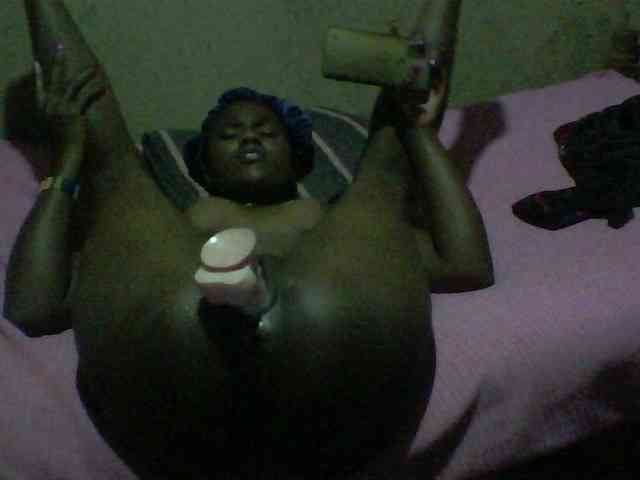 queencharry22 webcam