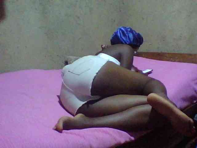 queencharry22 webcam