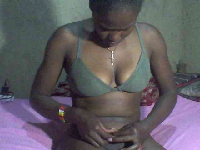 queencharry22 webcam