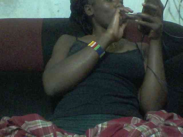 queencharry22 webcam
