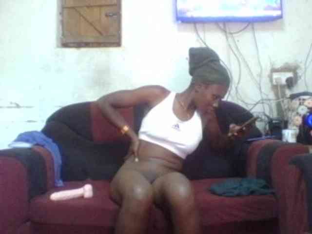 queencharry22 webcam