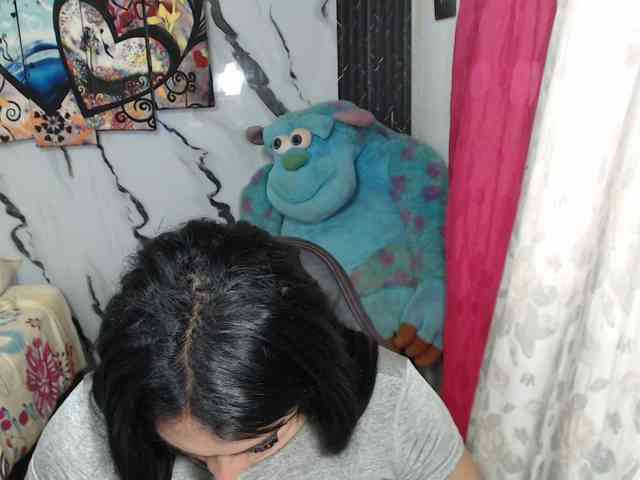 valery982 Live Webcam on BongaCams