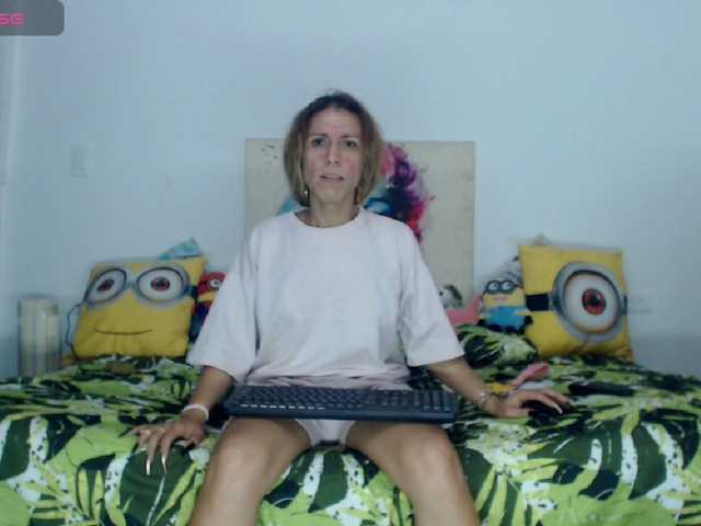aleera-star98 live cam