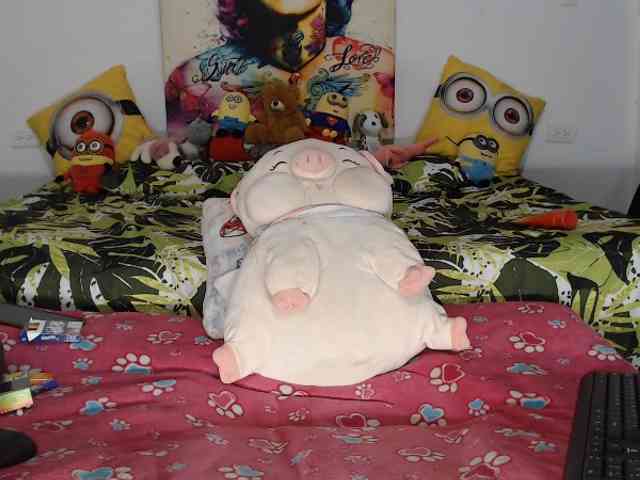 aleera-star98 Live Webcam on BongaCams