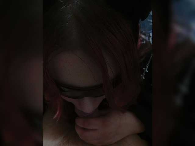 Aizury live cam on BongaCams